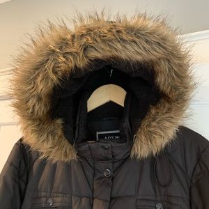 Faux fur trimmed hood winter parka